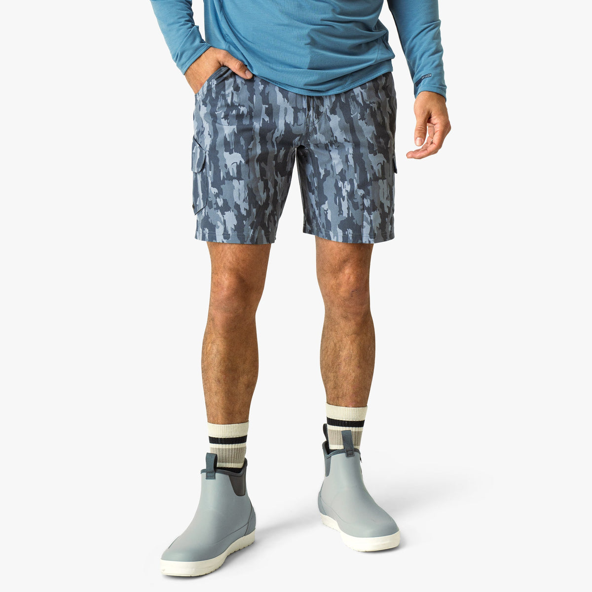 Naval Storm Camo Pinnacle Fishing Shorts / AFTCO Essential