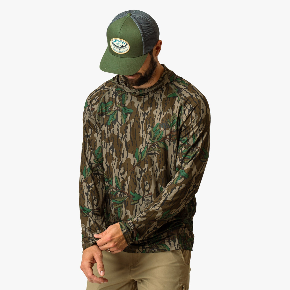 Green Leaf Mossy Oak® Camo Performance Hood / AFTCO Deals