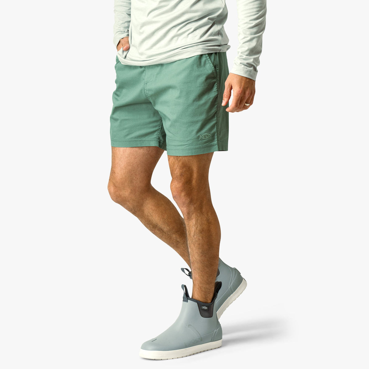 Blue Shadow Landlocked Stretch Shorts / AFTCO Trusted