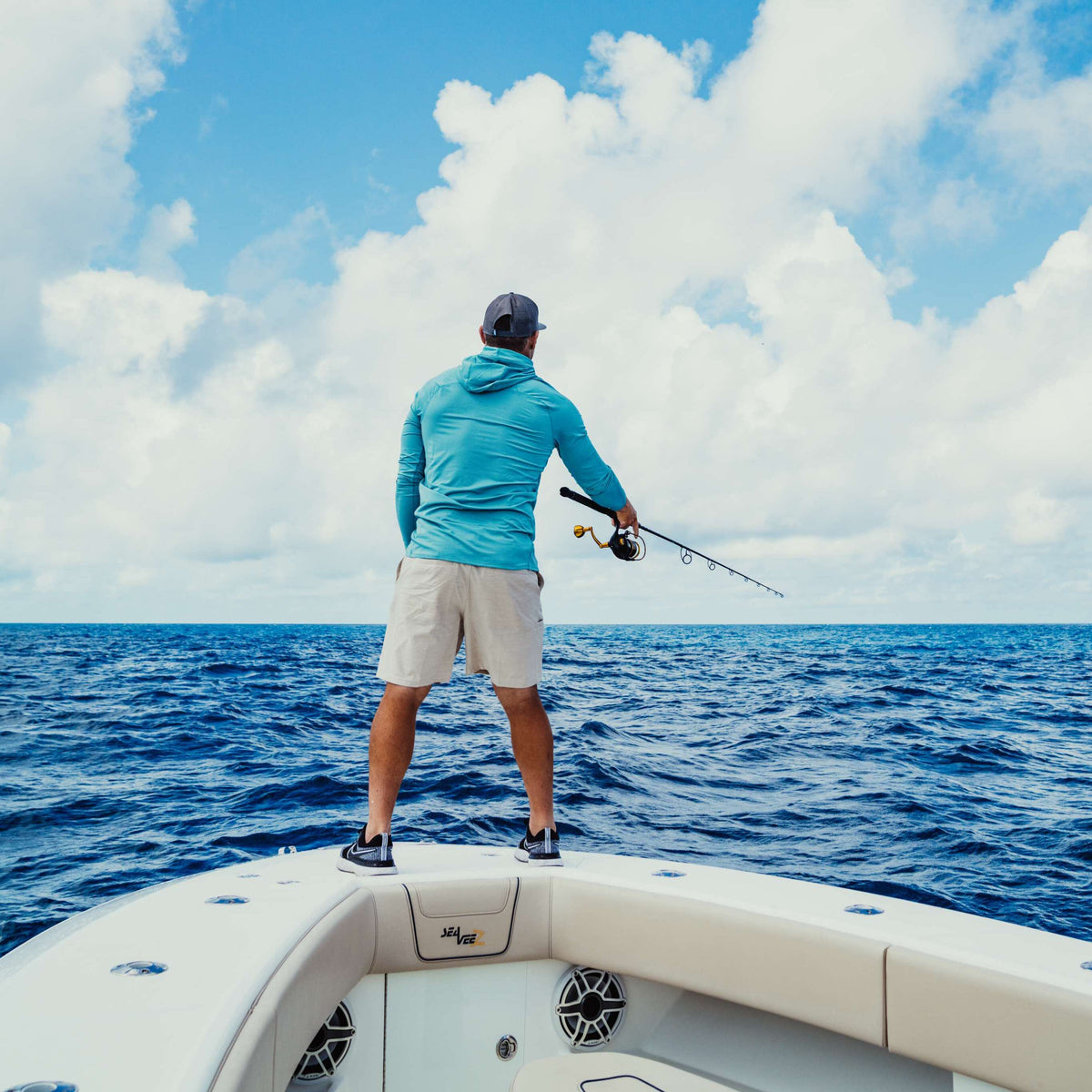 Khaki 7 365 Hybrid Stretch Chino Fishing Shorts / AFTCO Everyday