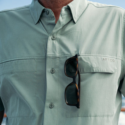 Bay Leaf Air O Mesh SS Button Down Fishing Shirt / AFTCO Signature