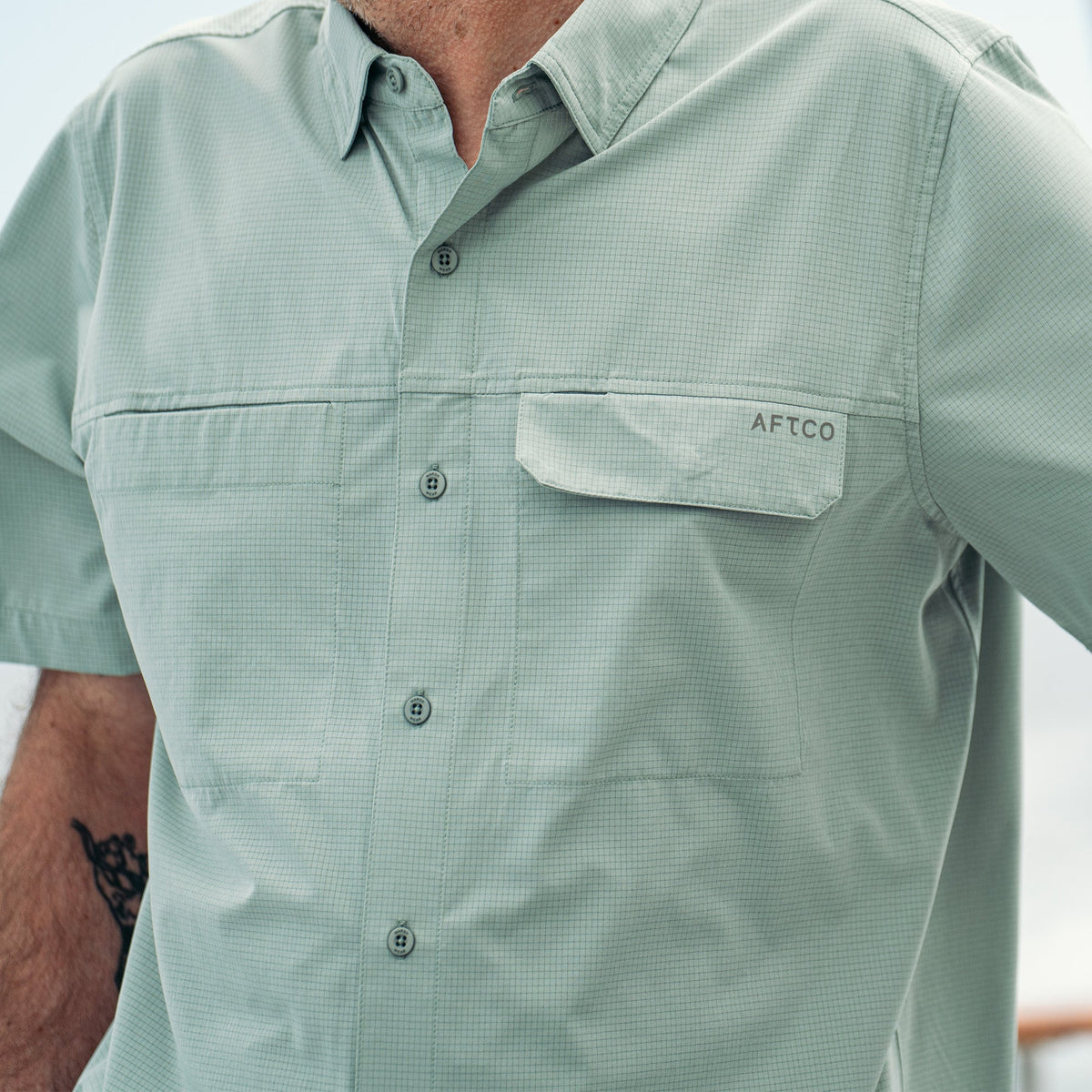 Bay Leaf Air O Mesh SS Button Down Fishing Shirt / AFTCO Signature