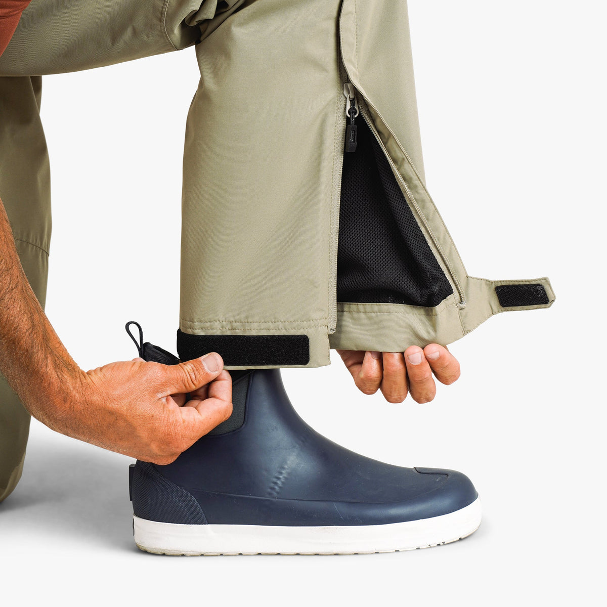 Black Crossing Fishing Pants / AFTCO Best Seller