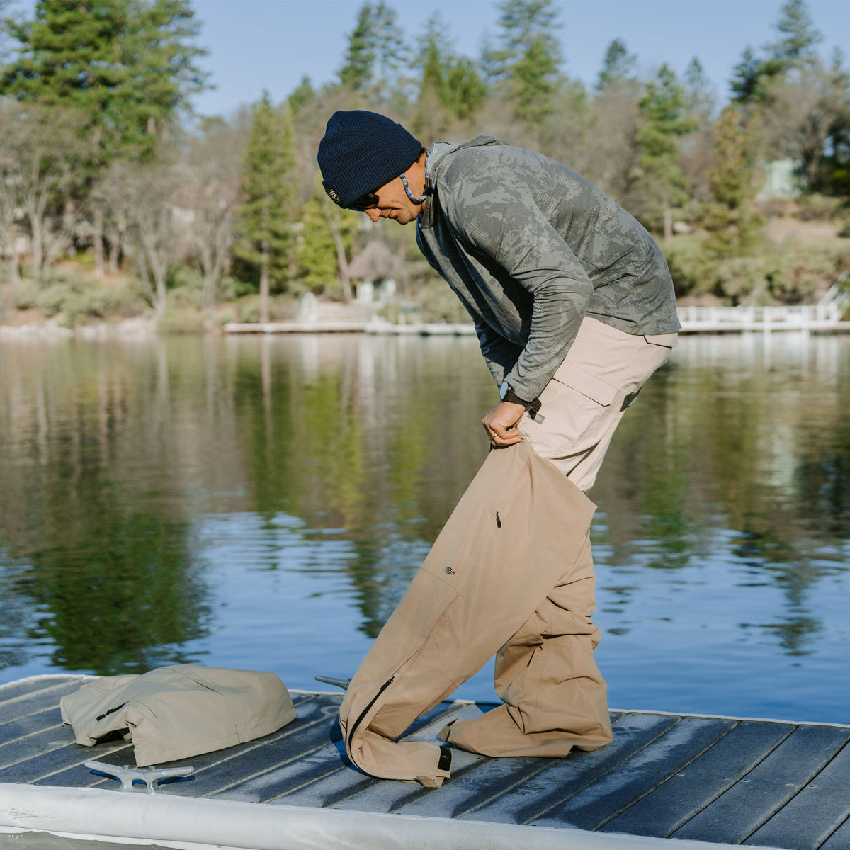 Black Crossing Fishing Pants / AFTCO Best Seller