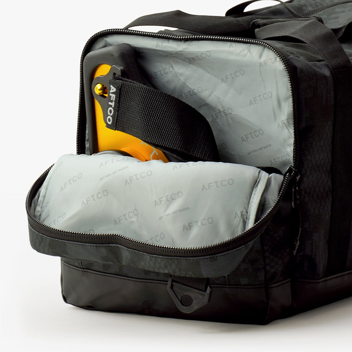 Forest Grouper Camo 35L Boat Bag / AFTCO Trending