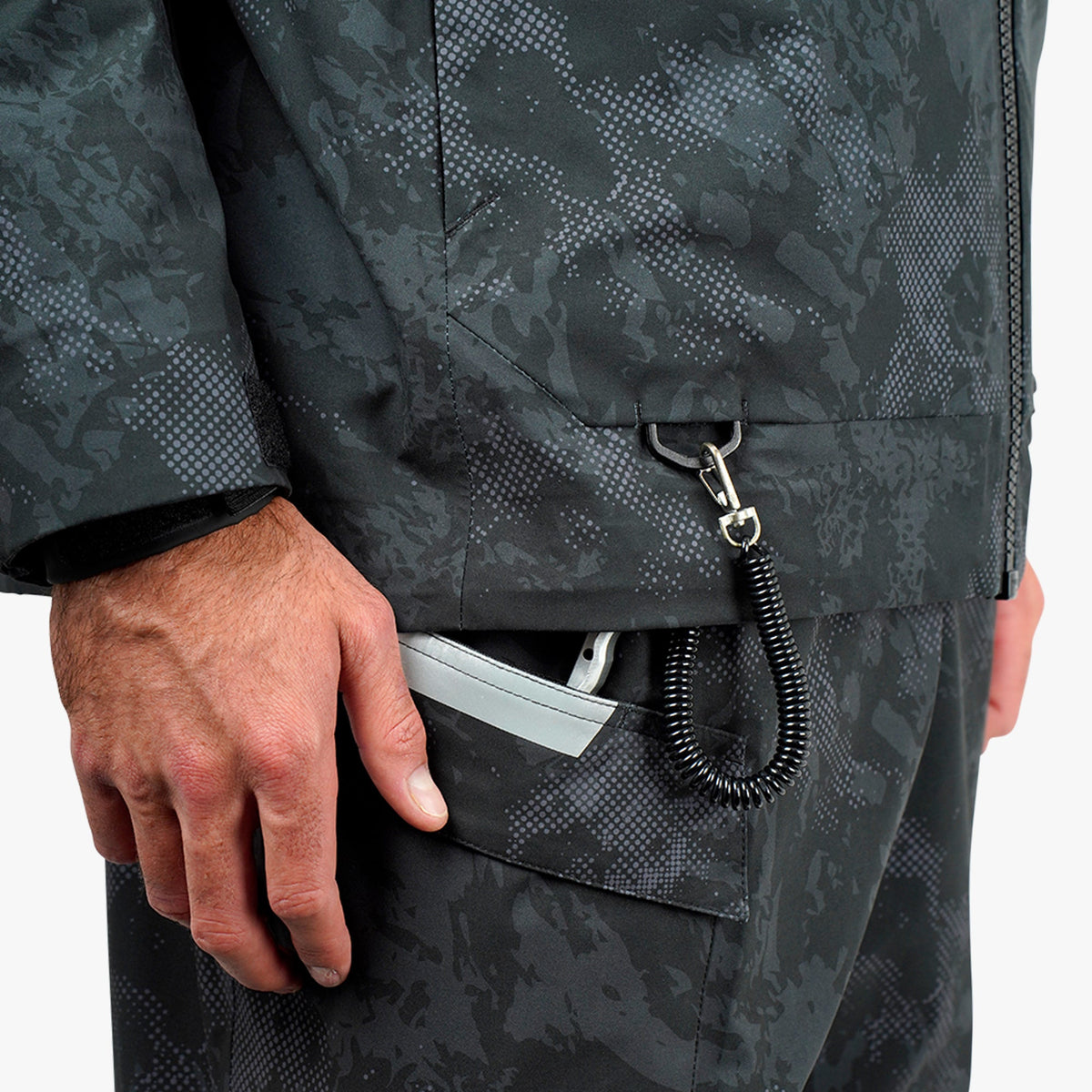 Olive Current Camo Stormbreaker Fishing Jacket / AFTCO Trusted