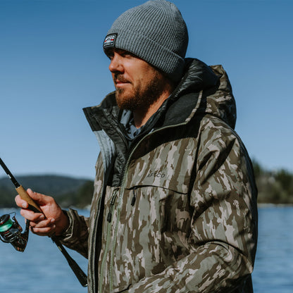 Olive Current Camo Stormbreaker Fishing Jacket / AFTCO Trusted