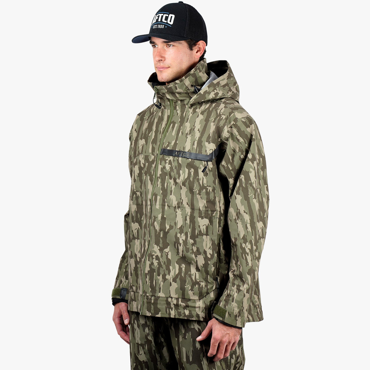 Olive Current Camo Stormbreaker Fishing Jacket / AFTCO Trusted