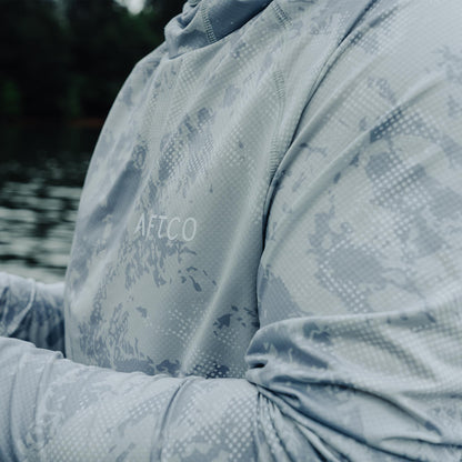 Tidal Current Camo Adapt Phase Change Hooded Fishing Shirt / AFTCO Smart Buy
