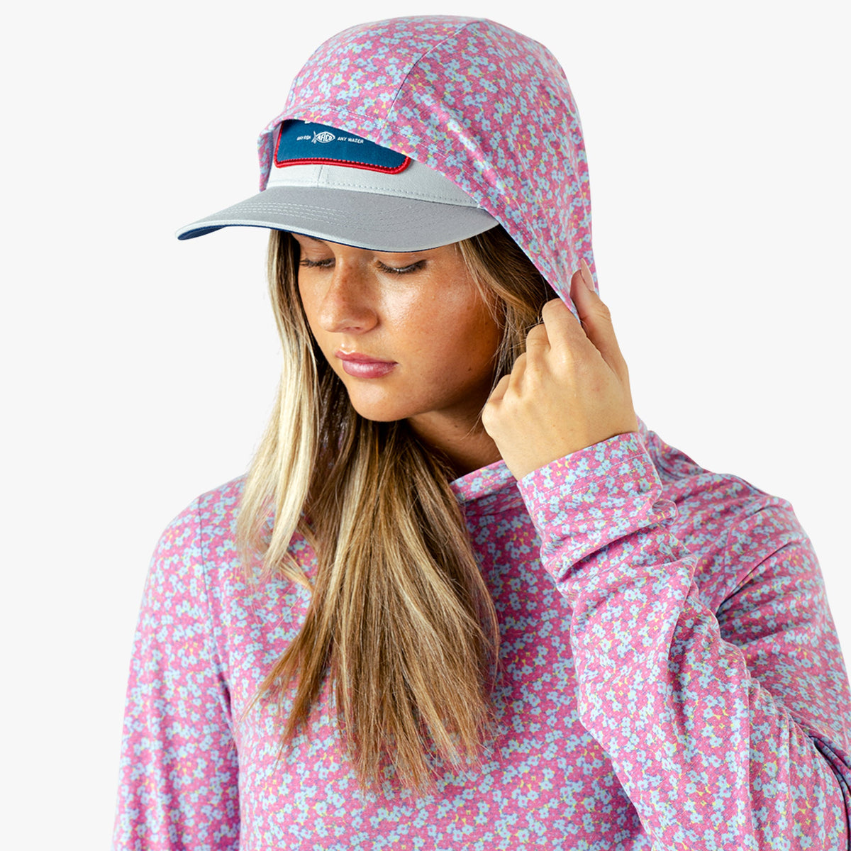 Bay Leaf Women's Ocean Bound Hooded Performance Shirt / AFTCO Recommended