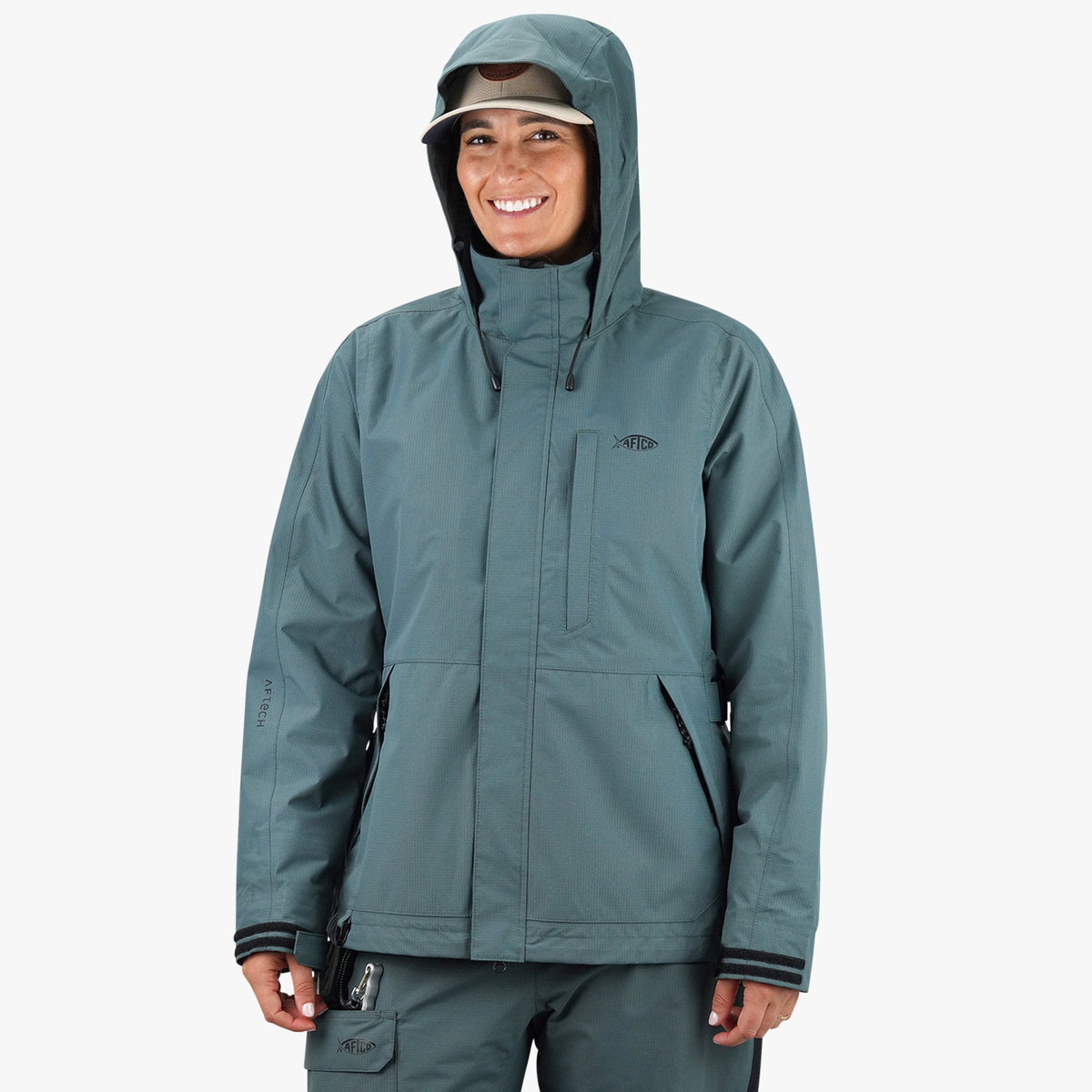 Depths Women's Barricade Jacket / AFTCO Smart Buy