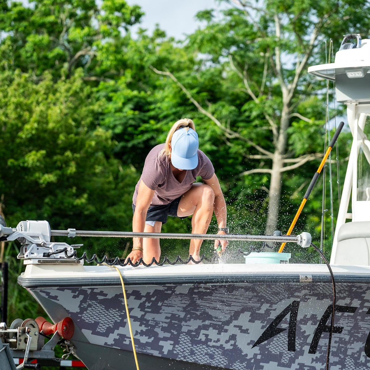 Black Women's Tech Fishing Hat |AFTCO / AFTCO Trending