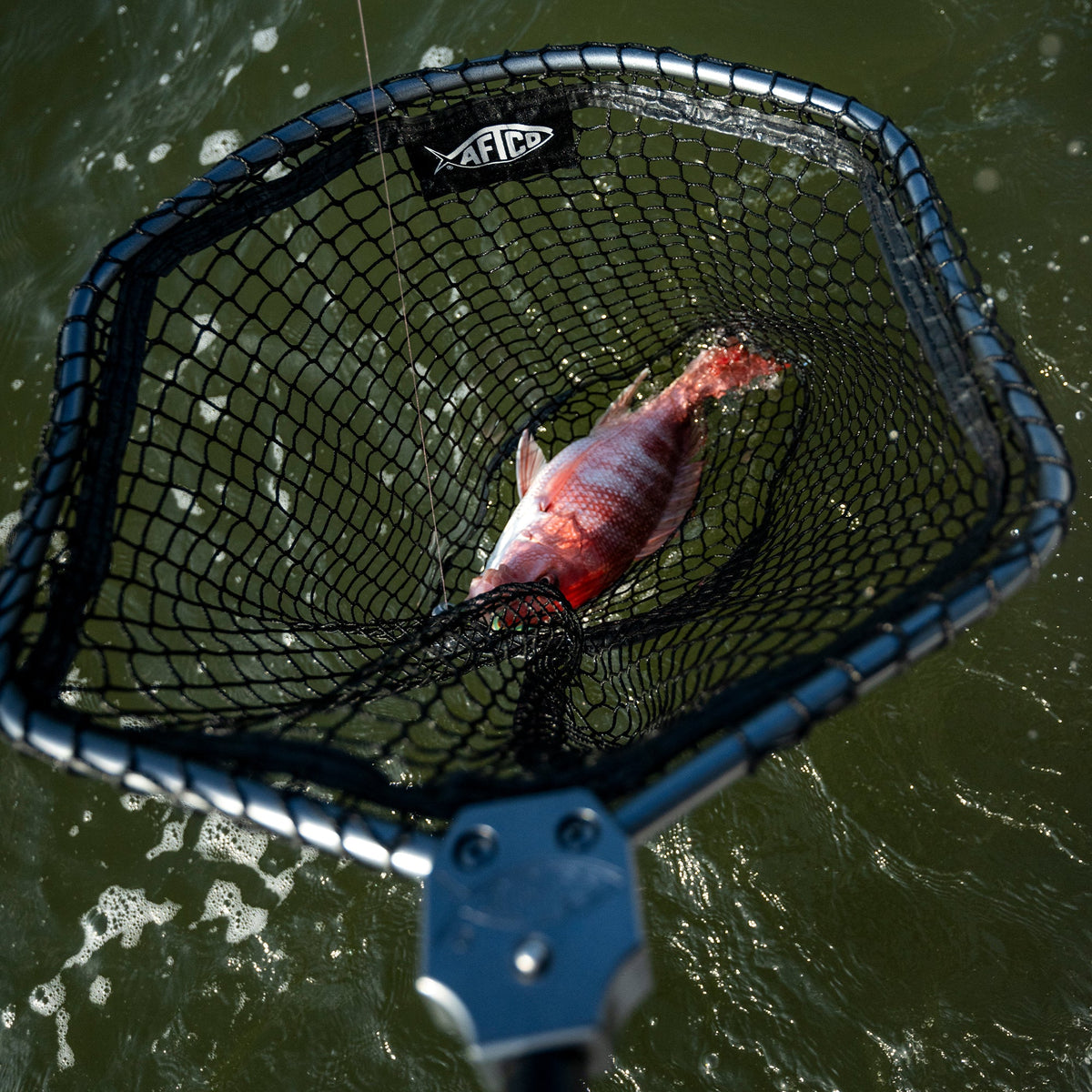 Gun Metal Titan Landing Net / AFTCO Essential
