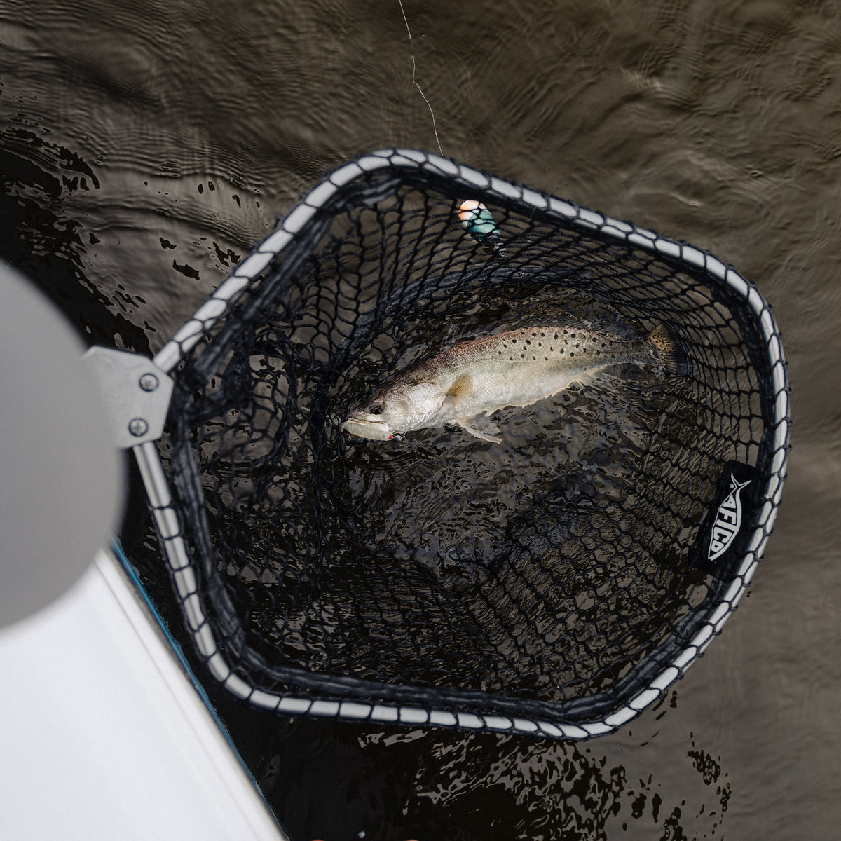 Gun Metal Titan Landing Net / AFTCO Essential