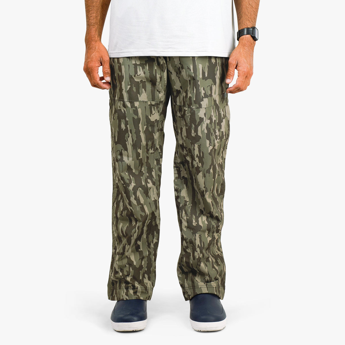 Olive Current Camo Crossing Printed Camo Fishing Pants / AFTCO New