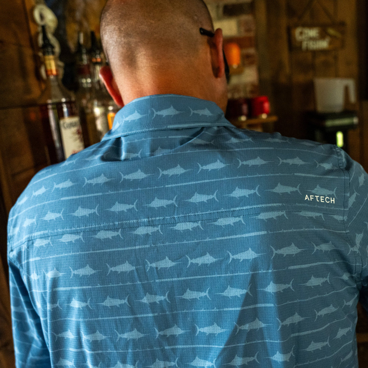 Blue Shadow Seabreeze Short Sleeve Button Down Shirt / AFTCO Top Pick