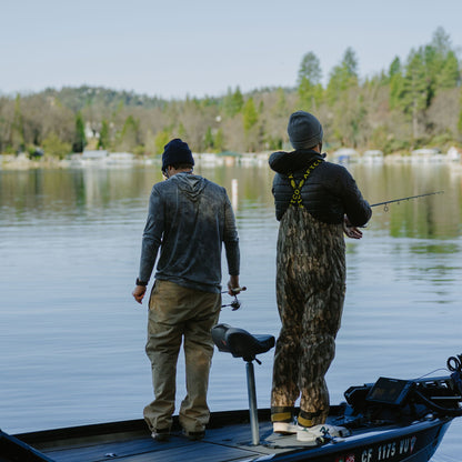Olive Current Camo Stormbreaker Fishing Bib / AFTCO Deals