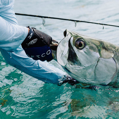 Black Storm Camo Offshore Fishing Release Glove - AFTCO / AFTCO Popular