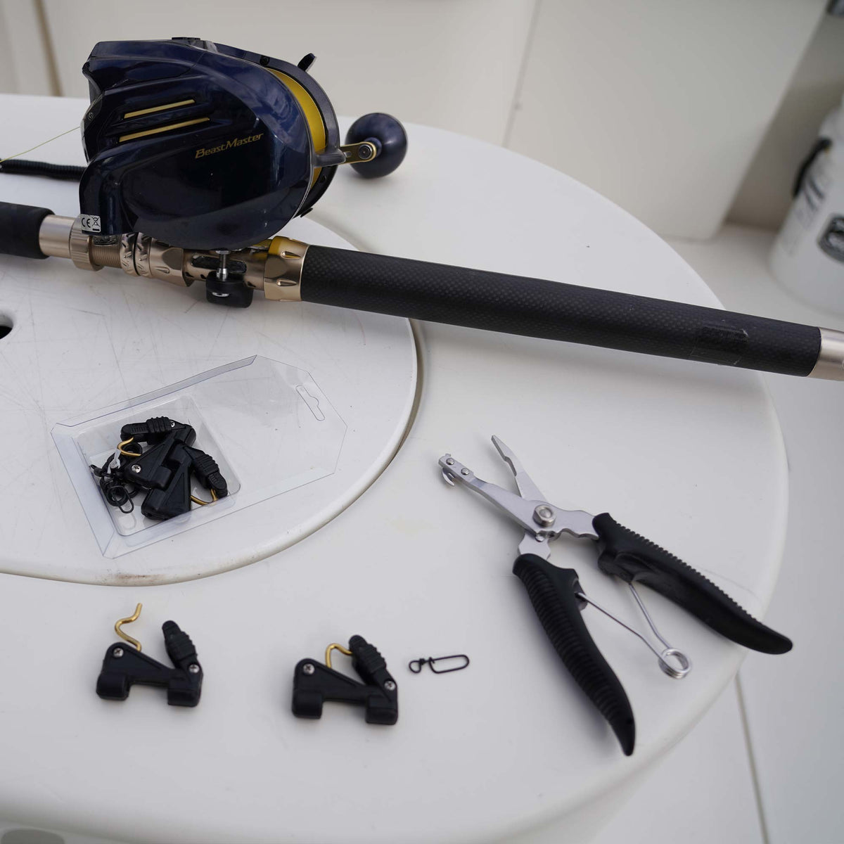 Black Goldfinger Kite Release Clip / AFTCO Smart Buy