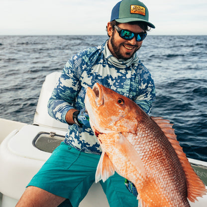 Latigo Bay Original Mens Fishing Shorts Long / AFTCO Everyday