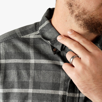 Black Lager LS Flannel Shirt / AFTCO Essential